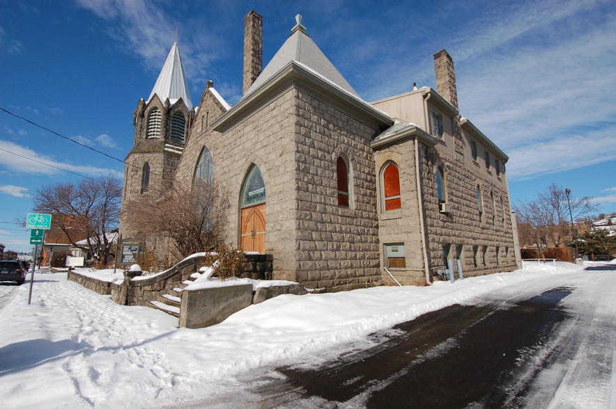 Primary Photo Of 352 SE 2nd St, Pendleton Loft Creative Space For Sale