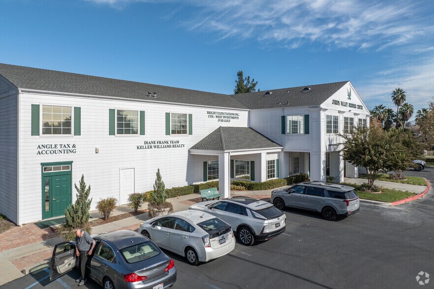 More Photos Of 8175 Limonite Ave, Jurupa Valley Medical For Lease