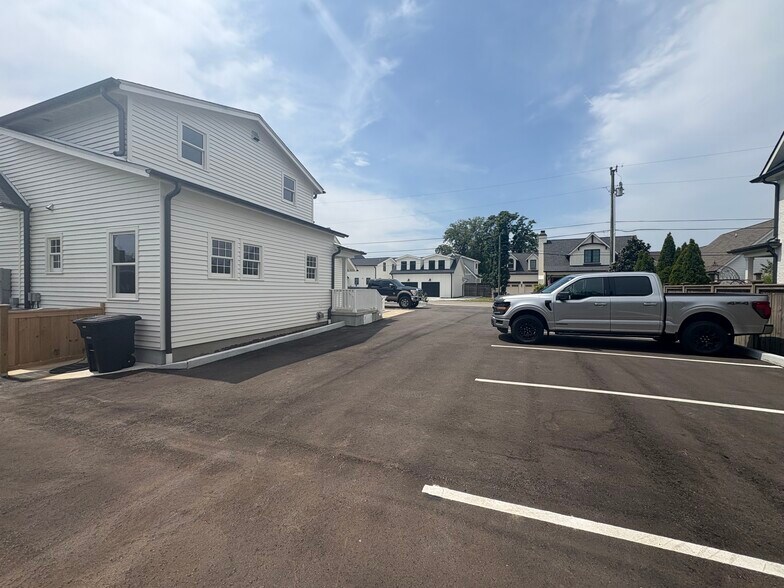 More Photos Of 264 Natchez St, Franklin Loft Creative Space For Lease
