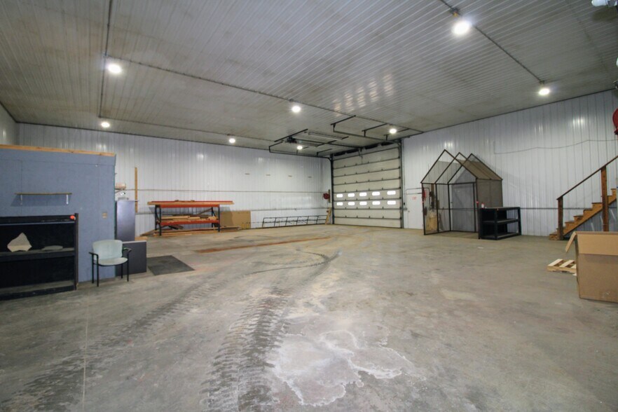 More Photos Of 8401 NW 282nd St, Berthold Warehouse For Lease