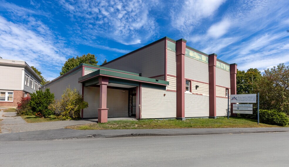 More Photos Of 50 Mayo St, Dover-Foxcroft Schools For Sale