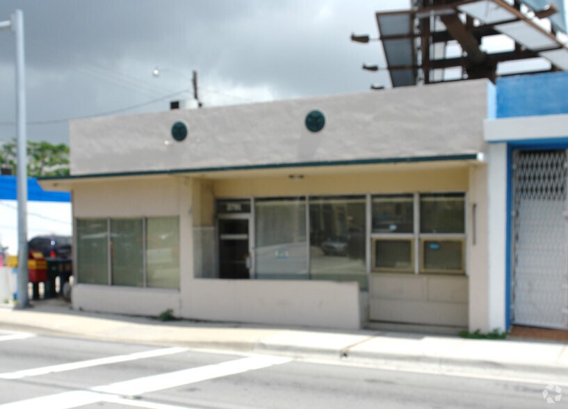 More Photos Of 3791 Bird Rd, Miami Restaurant For Lease