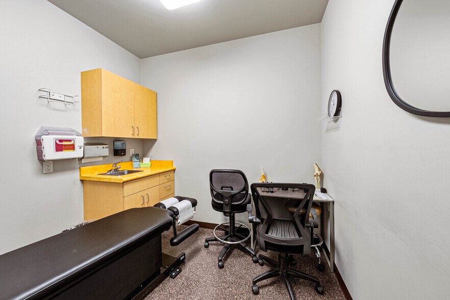 More Photos Of 3156 State St, Medford Medical For Sale