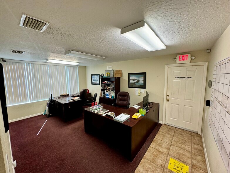 More Photos Of 517 Mason Ave, Daytona Beach Freestanding For Lease