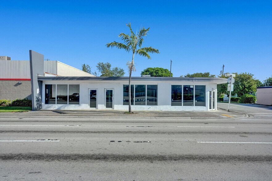 More Photos Of 3055-3057 Broward Blvd, Fort Lauderdale Storefront Retail Office For Sale