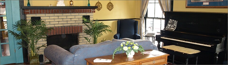 More Photos Of 300 S Volusia Ave, Orange City Hotel For Lease