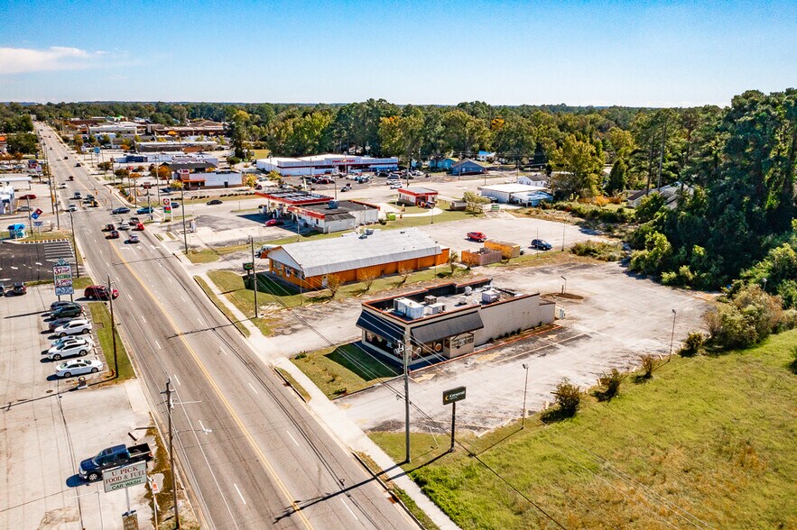More Photos Of 2405 Neuse Blvd, New Bern Showroom For Sale