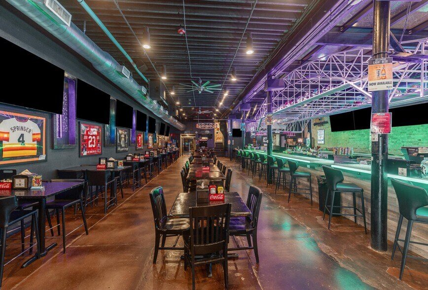 More Photos Of , Corpus Christi General Retail For Sale