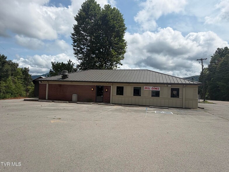 More Photos Of 920 E 5th St N, Big Stone Gap Restaurant For Sale