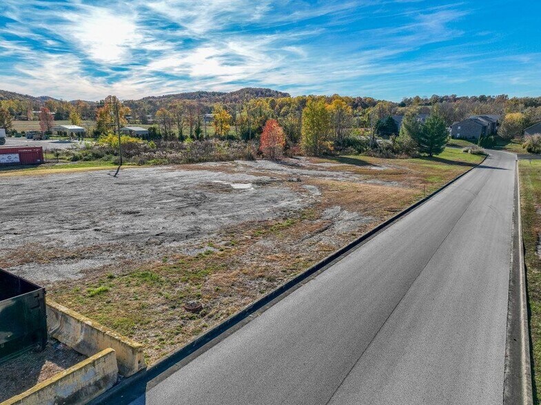 More Photos Of 400 Nandino Cir, Berea Land For Sale