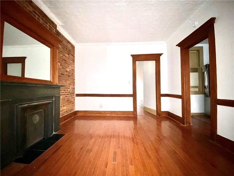 More Photos Of 135 5th Ave, Brooklyn Storefront Retail Residential For Sale