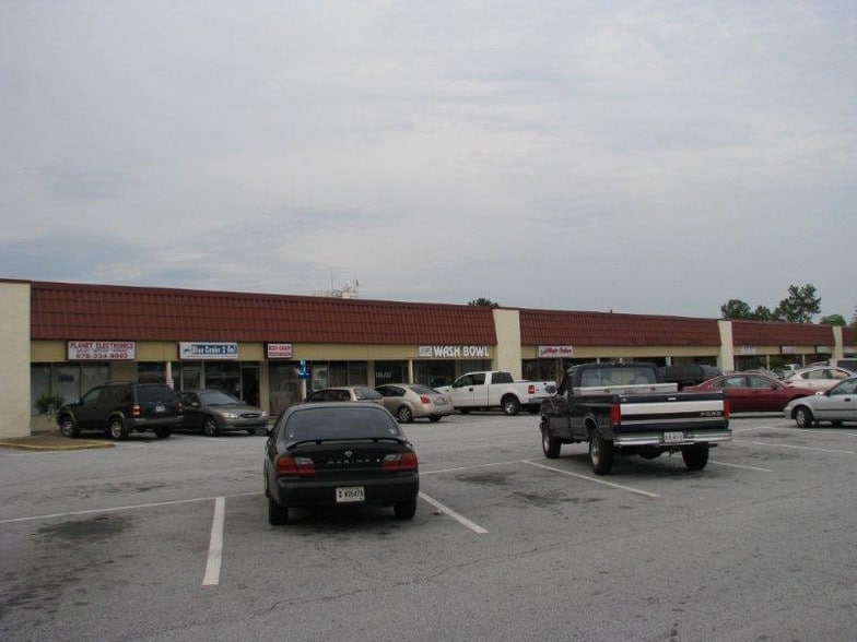 More Photos Of 4827-4903 Old National Hwy, College Park General Retail For Lease
