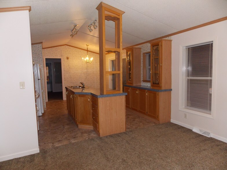 More Photos Of 15033-15045 Dunnings Hwy, East Freedom Apartments For Sale