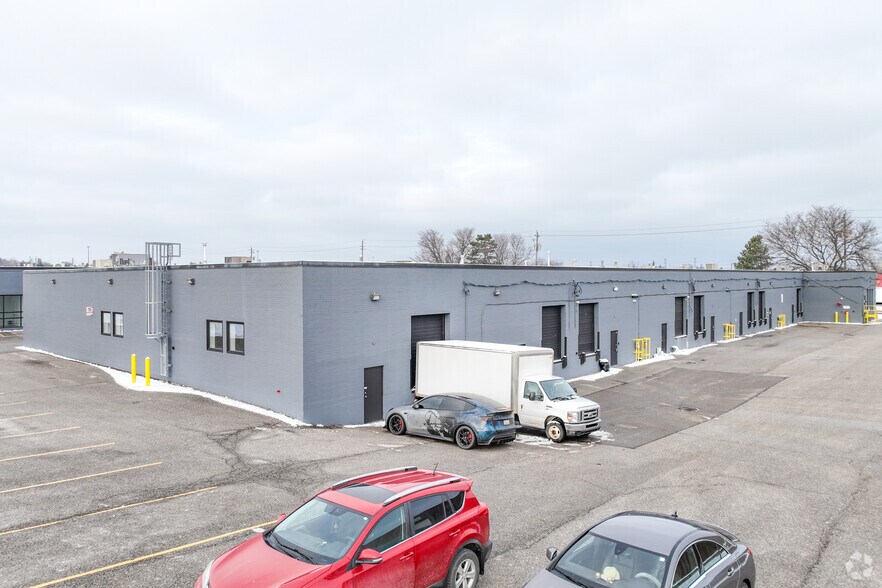 More Photos Of 171-193 Denison St, Markham Service For Sale