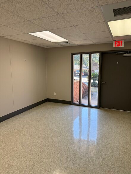More Photos Of 3333 Capital Oaks Dr, Tallahassee Medical For Sale
