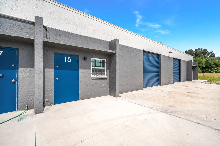 More Photos Of 12950 58th St N, Clearwater Manufacturing For Lease