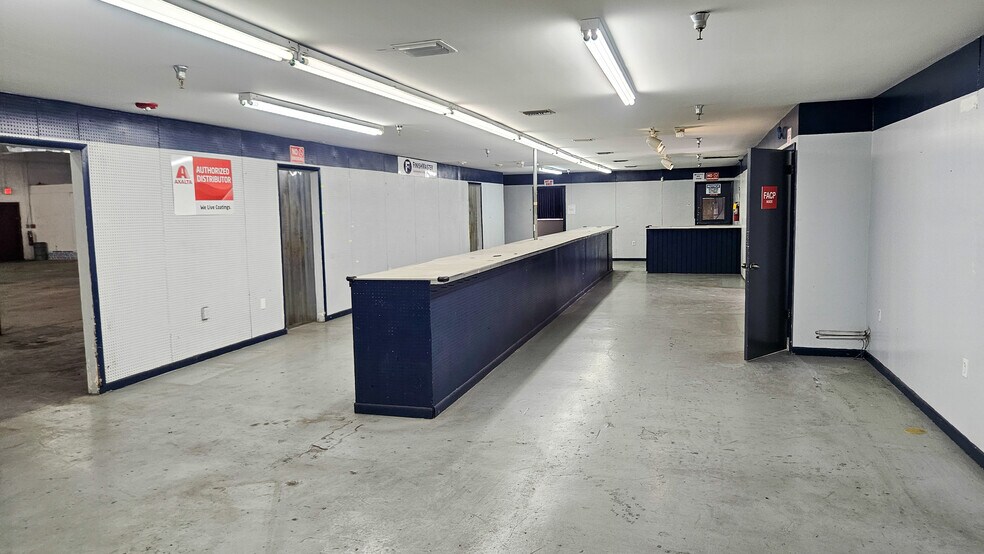More Photos Of 1080-1090 E 14th St, Hialeah Warehouse For Lease