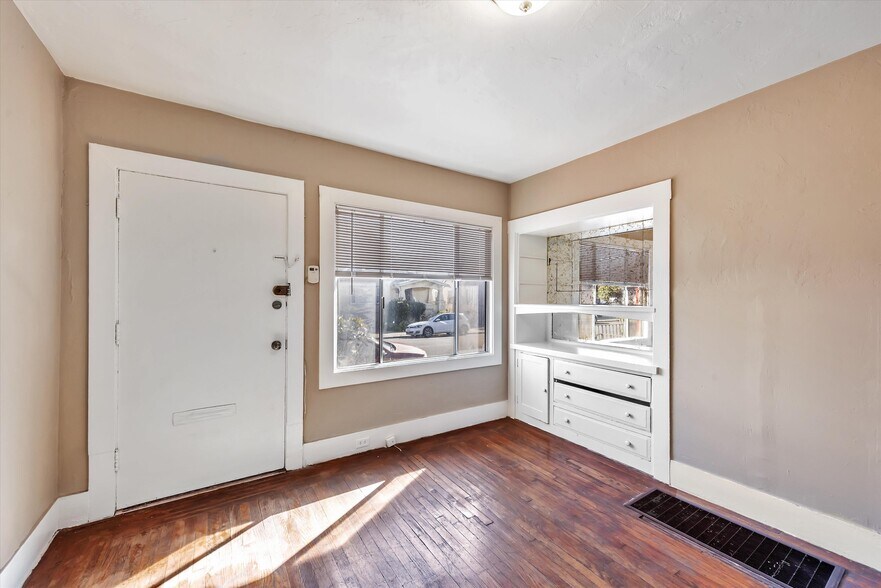 More Photos Of 6033 Foothill Blvd, Oakland Apartments For Sale