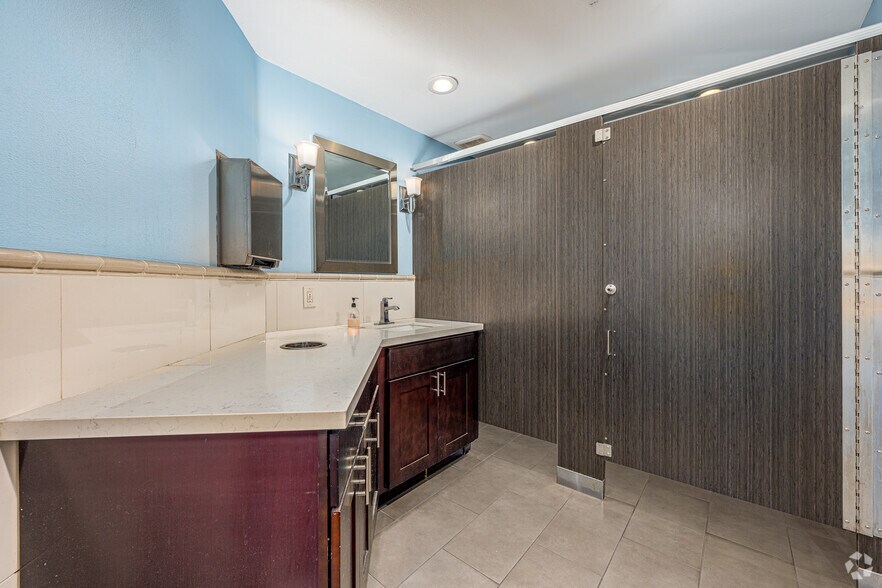 More Photos Of 1235 S Garfield Ave, Alhambra Loft Creative Space For Sale
