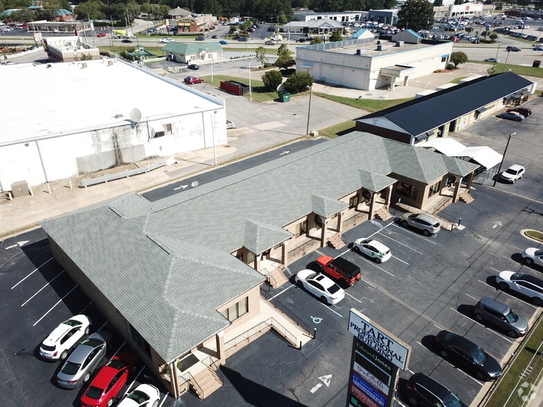 Primary Photo Of 512-520 Erwin Rd, Dunn General Retail For Lease