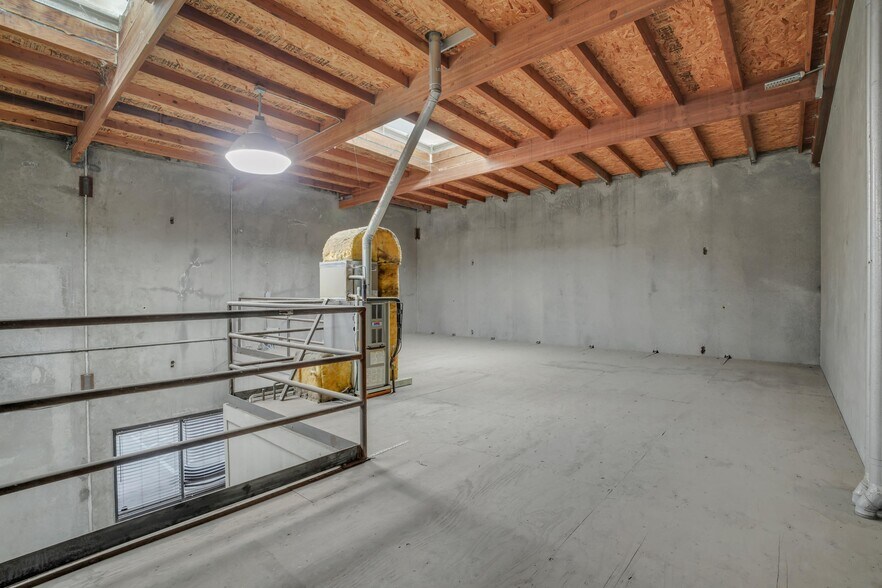 More Photos Of 1275 Venture Ln, Turlock Warehouse For Lease