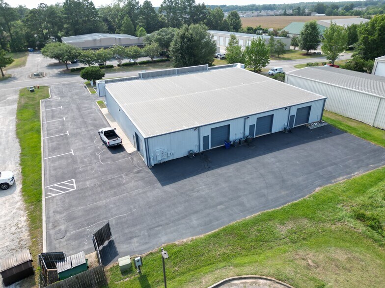 More Photos Of 26064 Capitol Dr, Daphne Showroom For Lease