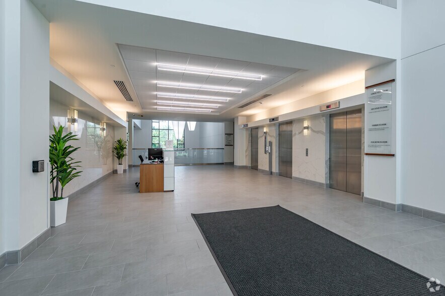 More Photos Of 99 Hawley Ln, Stratford Medical For Lease