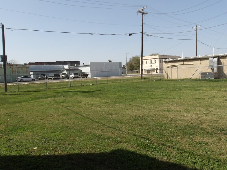 More Photos Of 1 Industrial Pkwy, Rio Hondo Freestanding For Sale