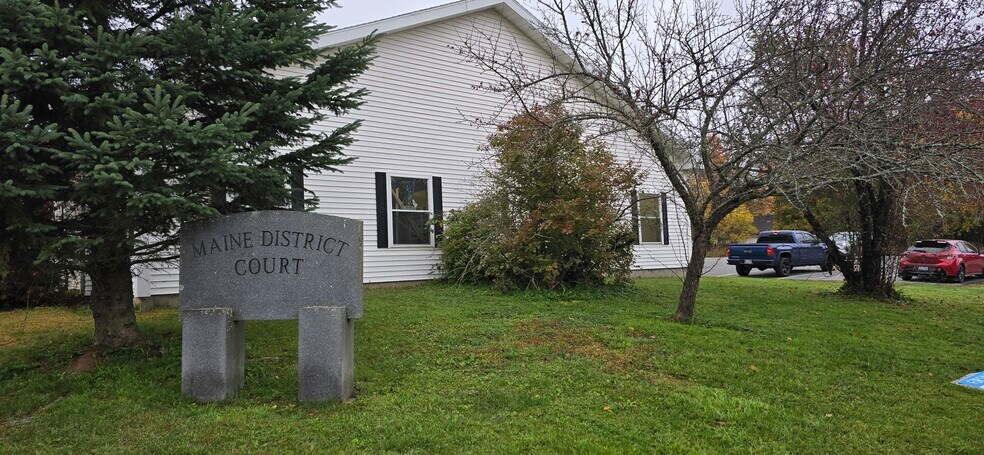 Primary Photo Of 12 Water St, Newport Specialty For Sale