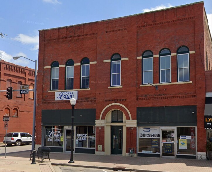 More Photos Of 200 W Main St, Ardmore Storefront Retail Office For Lease