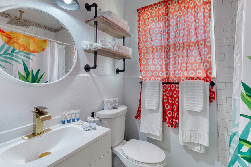 More Photos Of 2240 S Atlantic Ave, Daytona Beach Hotel For Sale