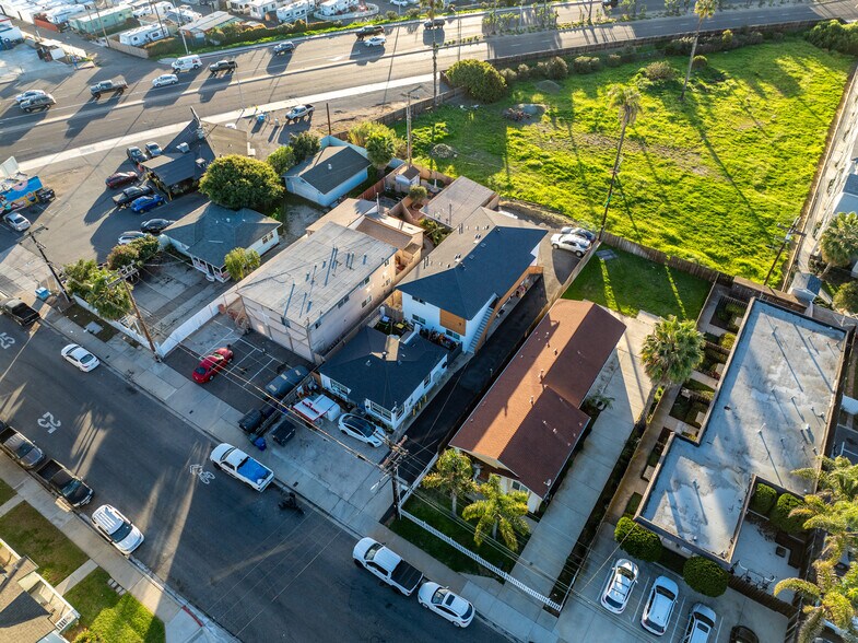 More Photos Of 608 7th St, Imperial Beach Apartments For Sale