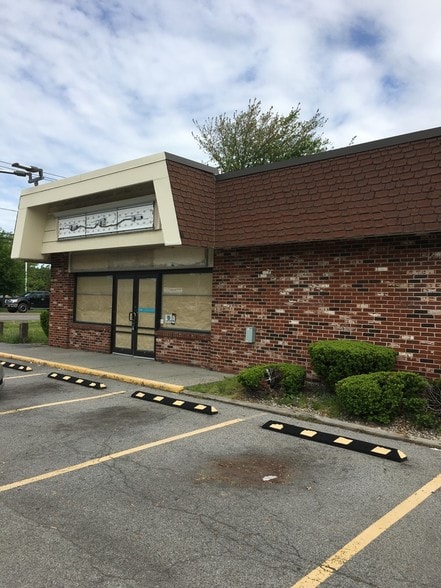 Primary Photo Of 2550 Millersport Hwy, Getzville Convenience Store For Lease