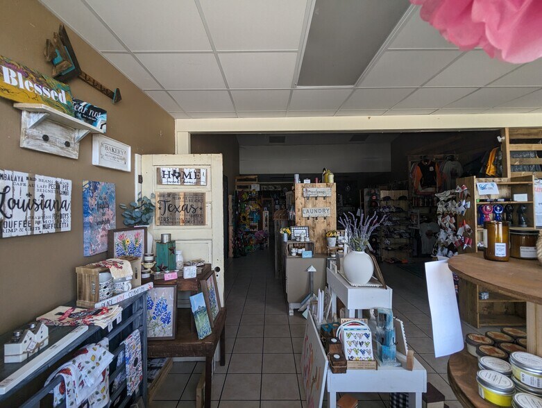 More Photos Of 11261 Highway 12, Orange Freestanding For Sale