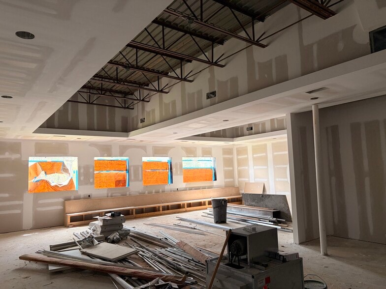 More Photos Of 7820 Holcomb Bridge Rd, Peachtree Corners General Retail For Sale