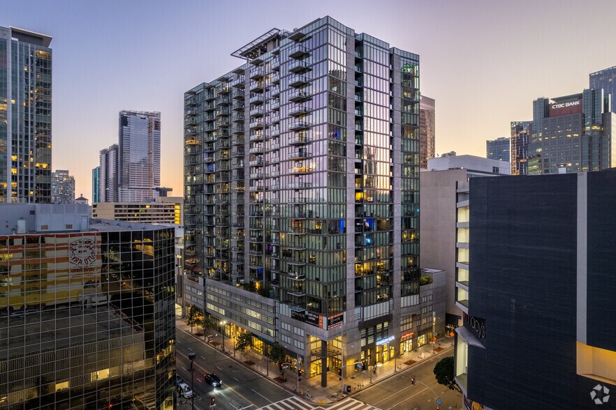 Primary Photo Of 801 S Hope St, Los Angeles Apartments For Lease