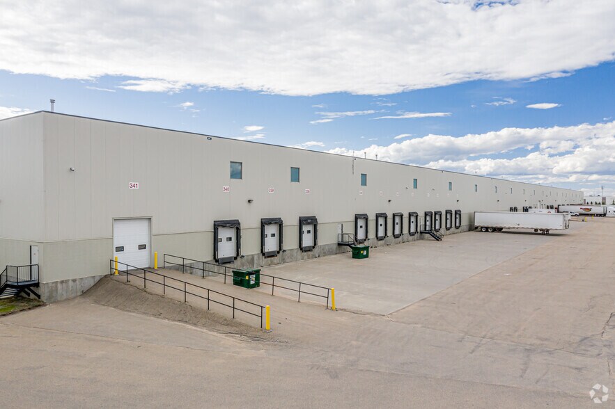 More Photos Of 11203-11343 189 St NW, Edmonton Distribution For Lease