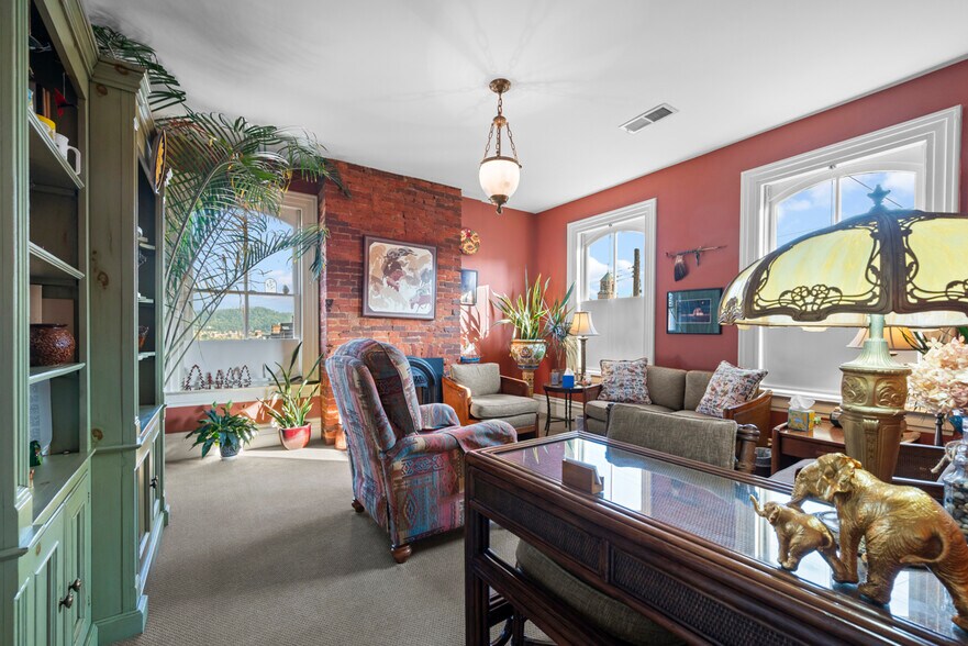 More Photos Of 258 42nd St, Pittsburgh Office For Sale