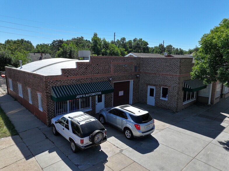 More Photos Of 3000 S Broadway, Englewood Auto Repair For Sale