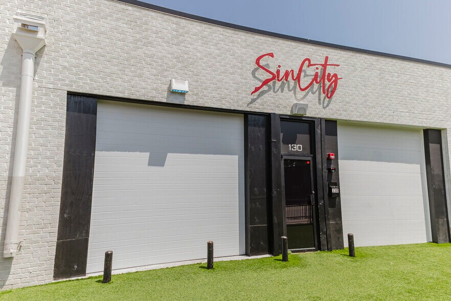 More Photos Of 130 N Washington Ave, Wichita General Retail For Sale