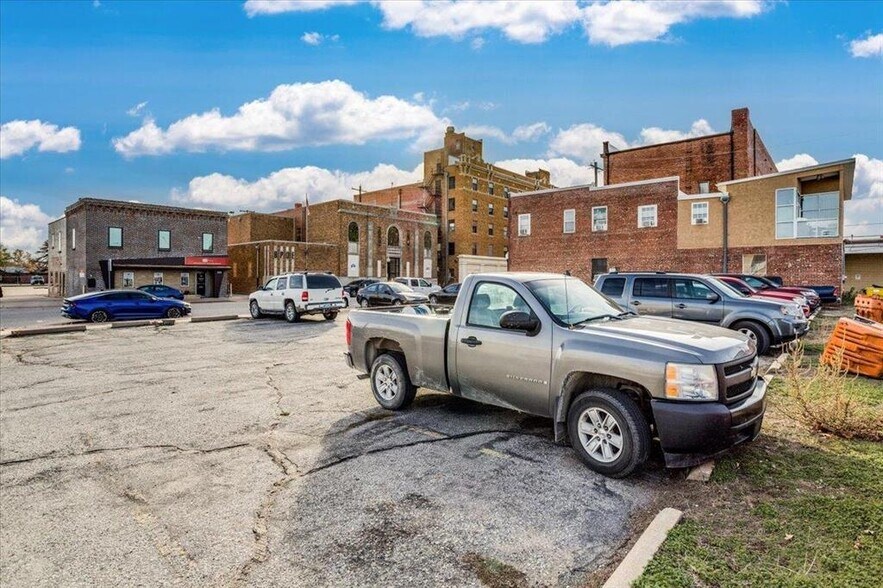 More Photos Of 116 E Pine Ave, El Dorado Apartments For Sale