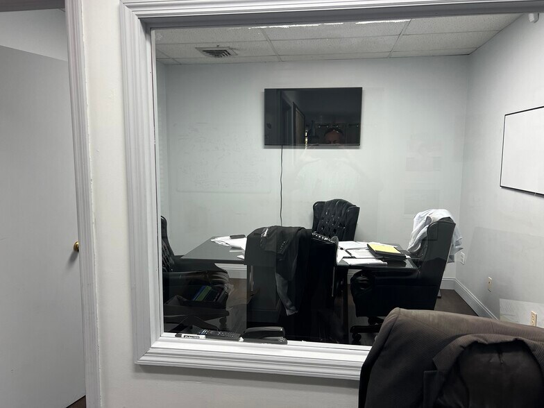 More Photos Of 3310 W Cypress St, Tampa Storefront Retail Office For Lease