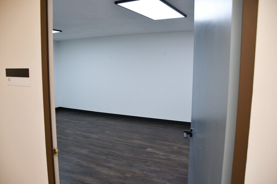 More Photos Of 5154-5170 Broadway St, San Antonio Unknown For Lease