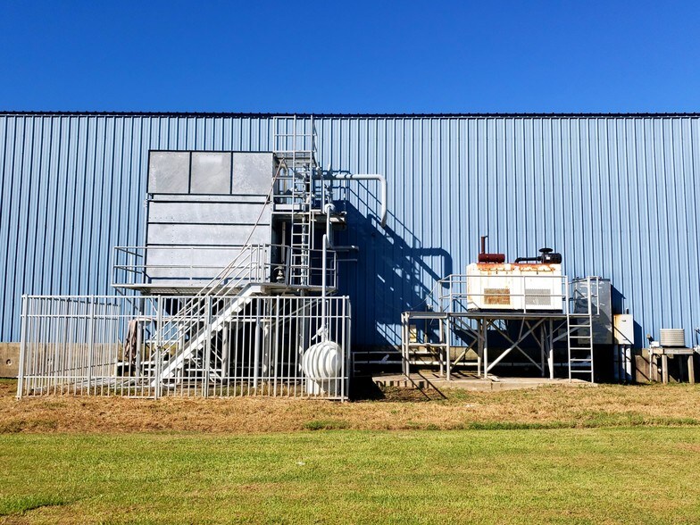 More Photos Of 1841 S Alex Plaisance Blvd, Golden Meadow Warehouse For Sale