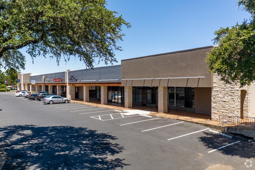 More Photos Of 1901 W William Cannon Dr, Austin Unknown For Lease