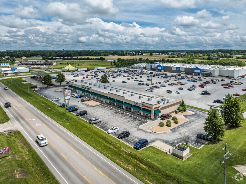 More Photos Of 14626 State Highway 38, Marshfield Storefront Retail Office For Lease