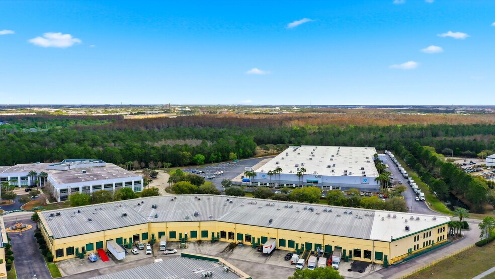 More Photos Of 6881 Kingspointe Pky, Orlando Flex For Sale