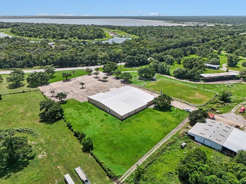 More Photos Of 37310 FM 521 Rd, Brazoria Distribution For Lease