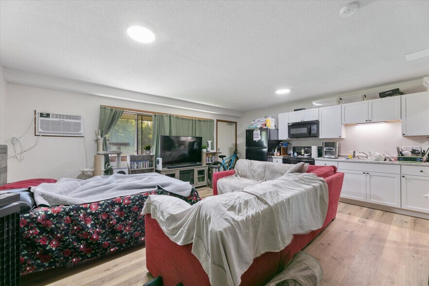 More Photos Of 23 Neptune St N, Cosmos Apartments For Sale