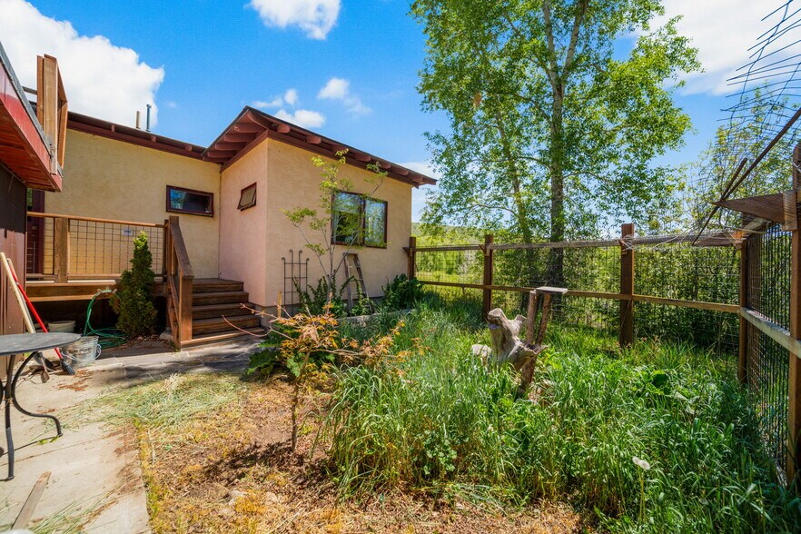 More Photos Of 4 County Road 124, Hesperus Restaurant For Sale